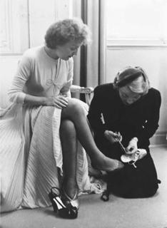 Marlene Dietrich feet photo 6