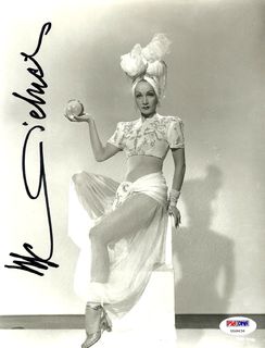 Marlene Dietrich feet photo 1