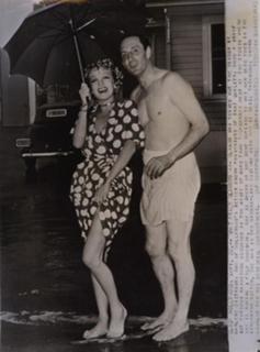 Marlene Dietrich feet photo 3