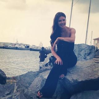 Marlene Favela feet photo thumbnail