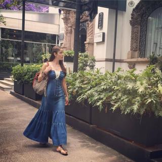 Marlene Favela feet photo thumbnail