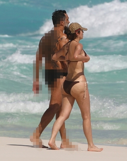 Marlene Favela feet photo thumbnail