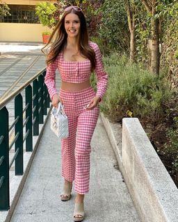 Marlene Favela feet photo thumbnail