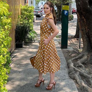 Marlene Favela feet photo thumbnail