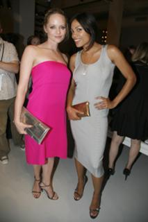 Marley Shelton feet photo thumbnail