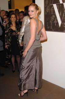 Marley Shelton feet photo thumbnail