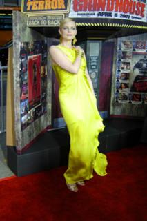 Marley Shelton feet photo thumbnail