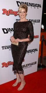 Marley Shelton feet photo thumbnail