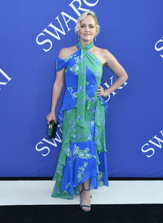 Marley Shelton feet photo thumbnail