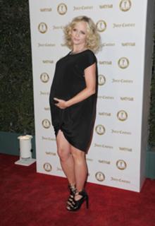 Marley Shelton feet photo thumbnail
