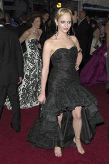 Marley Shelton feet photo thumbnail