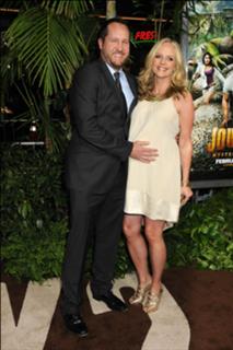 Marley Shelton feet photo thumbnail