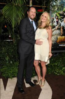 Marley Shelton feet photo thumbnail