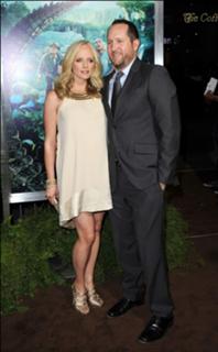 Marley Shelton feet photo thumbnail