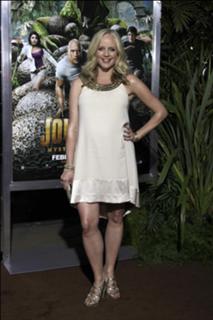 Marley Shelton feet photo thumbnail