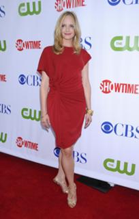 Marley Shelton feet photo thumbnail