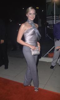 Marley Shelton feet photo thumbnail