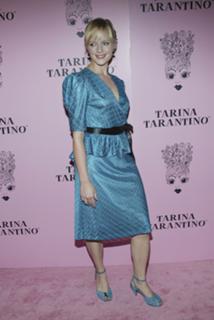 Marley Shelton feet photo thumbnail