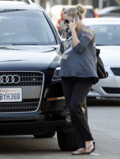 Marley Shelton feet photo thumbnail