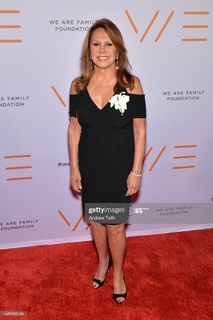 Marlo Thomas feet photo 6