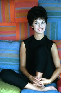 Marlo Thomas feet photo 10