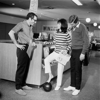 Marlo Thomas feet photo 8