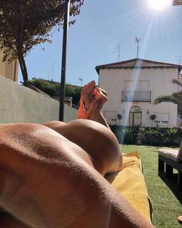 Marlène Mourreau feet photo 1
