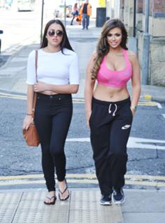 Marnie Simpson feet photo thumbnail