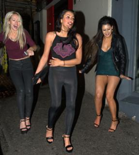 Marnie Simpson feet photo thumbnail