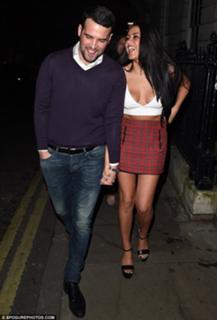 Marnie Simpson feet photo thumbnail