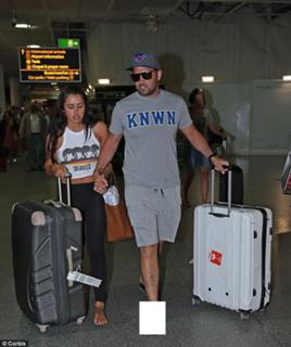 Marnie Simpson feet photo thumbnail