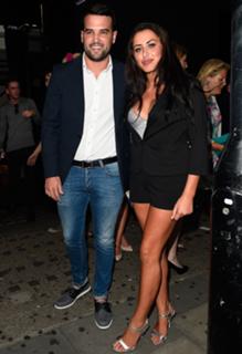 Marnie Simpson feet photo thumbnail