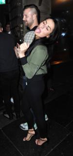 Marnie Simpson feet photo thumbnail