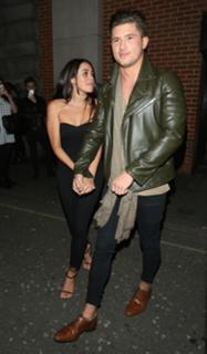 Marnie Simpson feet photo thumbnail