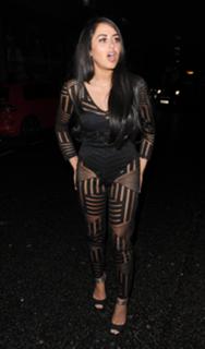 Marnie Simpson feet photo thumbnail