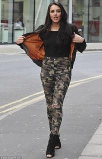 Marnie Simpson feet photo thumbnail