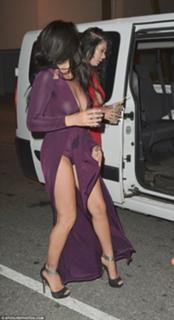 Marnie Simpson feet photo thumbnail