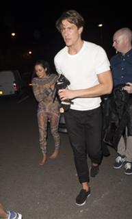 Marnie Simpson feet photo thumbnail