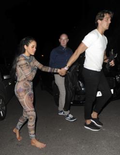 Marnie Simpson feet photo thumbnail