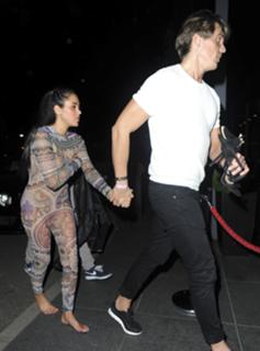 Marnie Simpson feet photo thumbnail