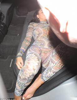 Marnie Simpson feet photo thumbnail