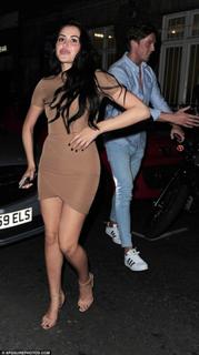 Marnie Simpson feet photo thumbnail