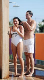 Marnie Simpson feet photo thumbnail