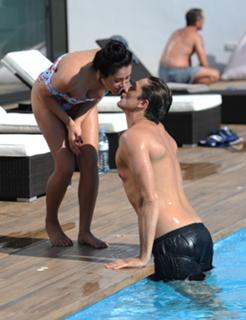 Marnie Simpson feet photo thumbnail