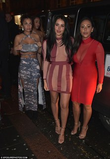 Marnie Simpson feet photo thumbnail