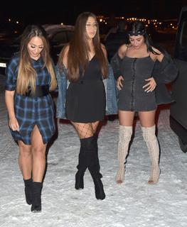 Marnie Simpson feet photo thumbnail