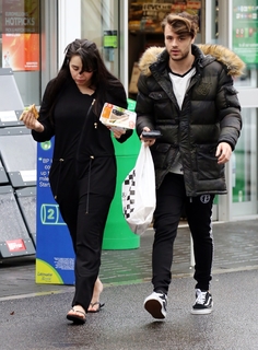 Marnie Simpson feet photo thumbnail