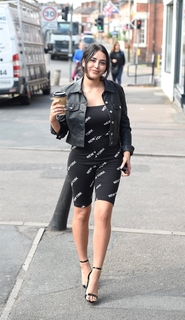Marnie Simpson feet photo thumbnail