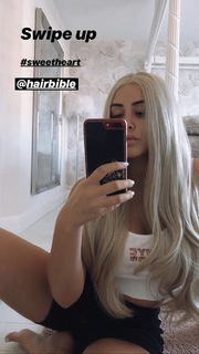 Marnie Simpson feet photo thumbnail