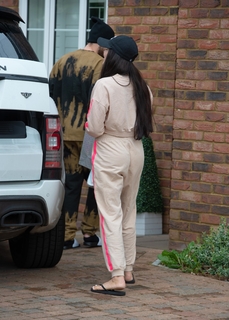 Marnie Simpson feet photo thumbnail